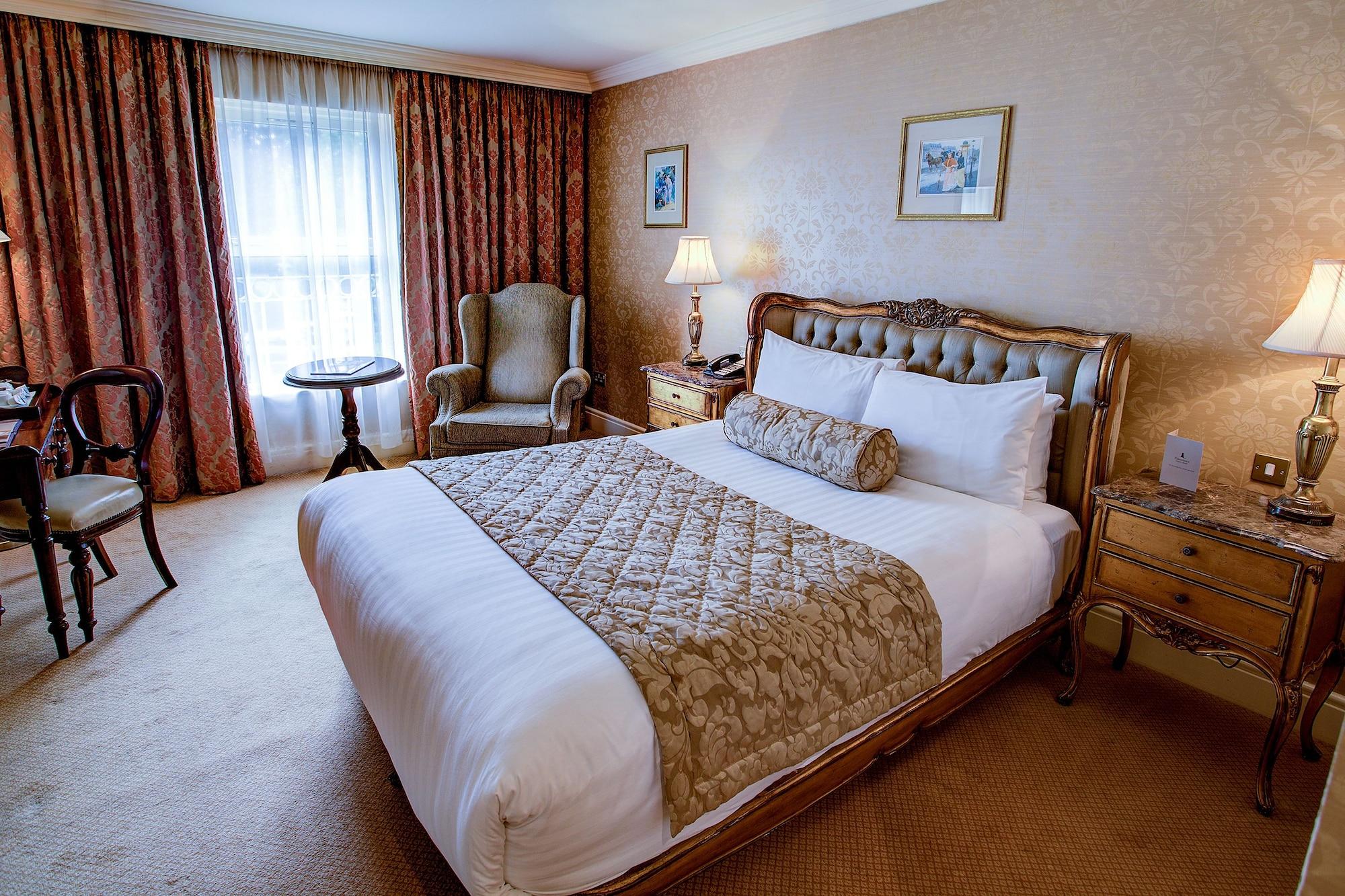 Finnstown Castle Hotel Лукан Екстер'єр фото