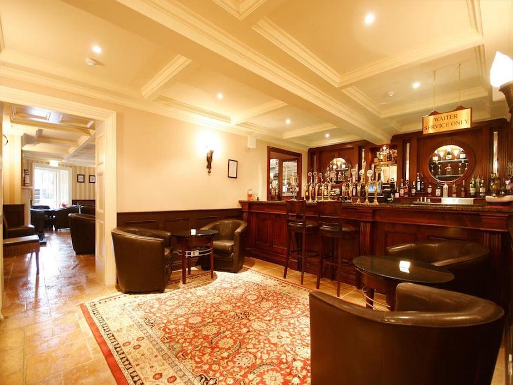 Finnstown Castle Hotel Лукан Екстер'єр фото