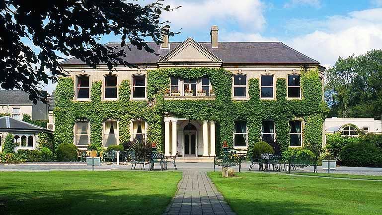 Finnstown Castle Hotel Лукан Екстер'єр фото