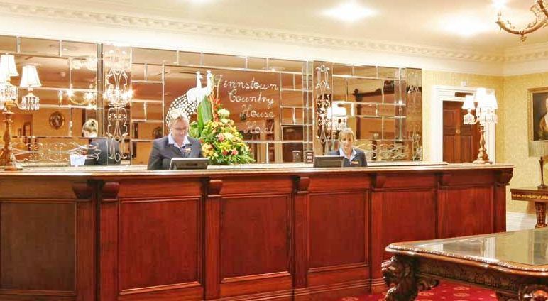 Finnstown Castle Hotel Лукан Екстер'єр фото