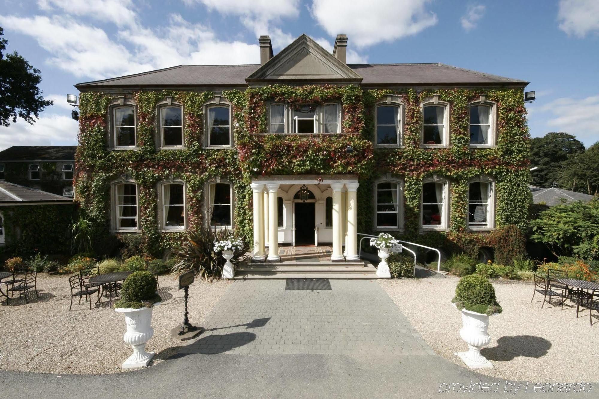 Finnstown Castle Hotel Лукан Логотип фото