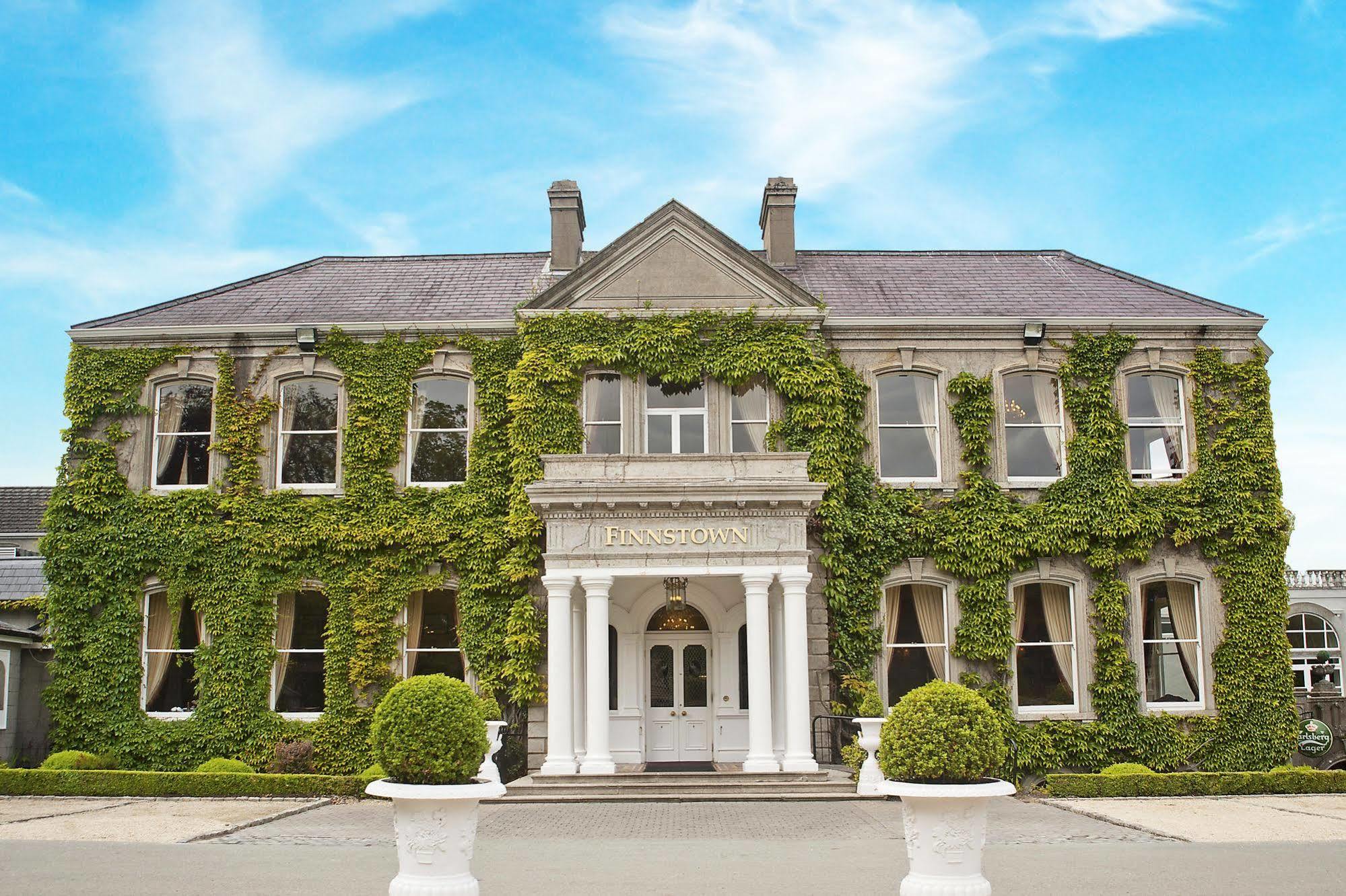 Finnstown Castle Hotel Лукан Екстер'єр фото